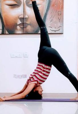 CORPO: Beleza do Desi Yoga! 