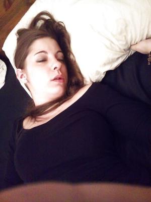 novia dormida expuesta