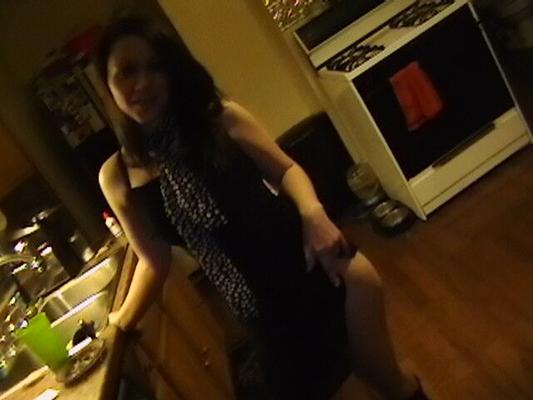 Ma copine salope pose pour moi