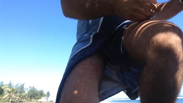 Eu fazendo xixi na praia