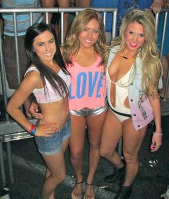 Mixed Hotties Non-Nude