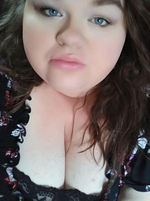 Baby Batwingzzz (Amateur BBW)