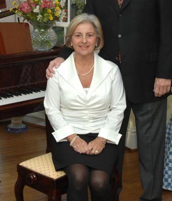 Amiga vadia rica da mãe