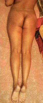 Plus de mes MILF indiennes ont rasé les jambes et le cul de leur chatte