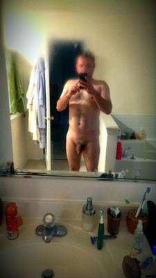 Nacktes Selfie