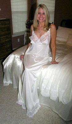 Moms with that Cum Fuck Me look