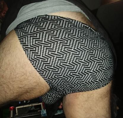 Otra visita a la tienda de porno.