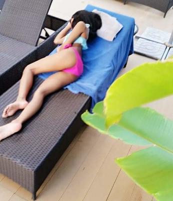 Tiny Thai girl fucking her own ass