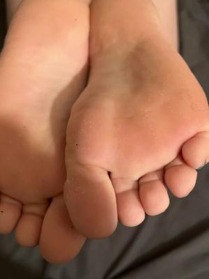 ぽっちゃり女性の足