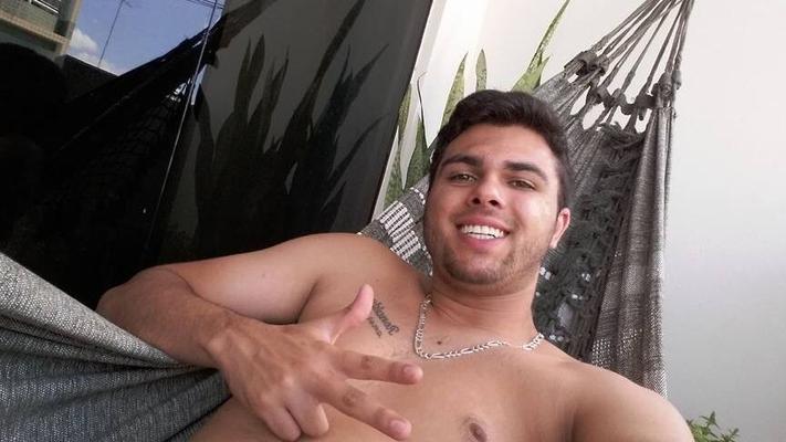 adoro chupar bolas, sou escravo,