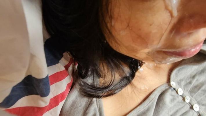 Asiatische Frau liebt Schwänze