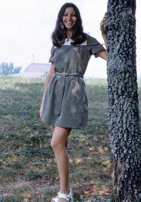 Rita - fora - Vestido preto bolinhas brancas