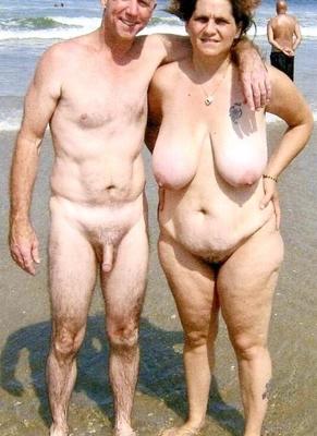 Casal jovem e velho