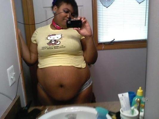 Thick Busty Nerdy Black Girl Shows Off Her Tits And Body