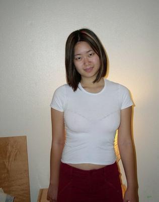 She looks very sexy in the Bedroom      P-P ¤