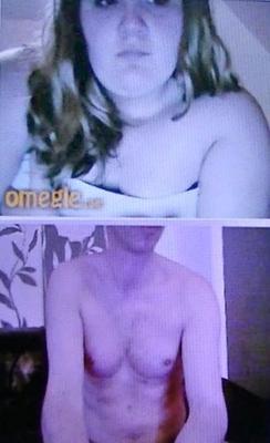 Omegle, сеанс траха в задницу с симпатичной большой девушкой, раздетый мужчина и женщина