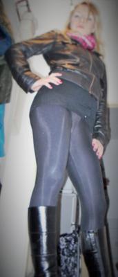 meia-calça, querida, voltando para casa depois de sair à noite.
