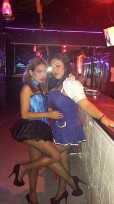 Латина в пантимедиа / сексуальные ноги в колготках