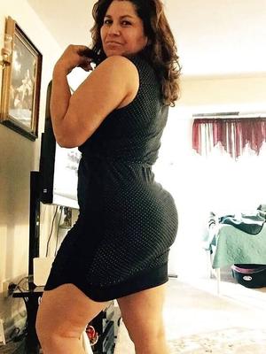 Joselin puta vieja fea pero cojible