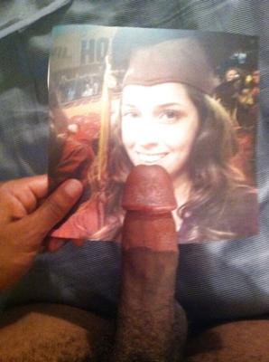 Graduação e homenagem para WWEDivaFan