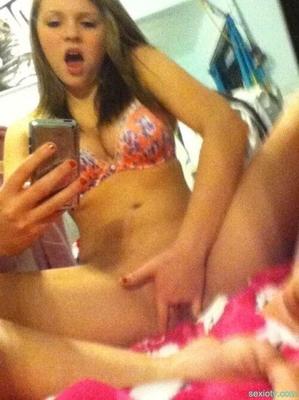 Hot teen from germany (leaked selfshot)