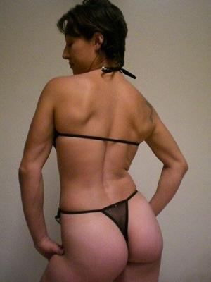 Zorra amateur muestra sus conjuntos sexys