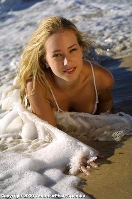 Aussie girl from Amatuer Model to Porn