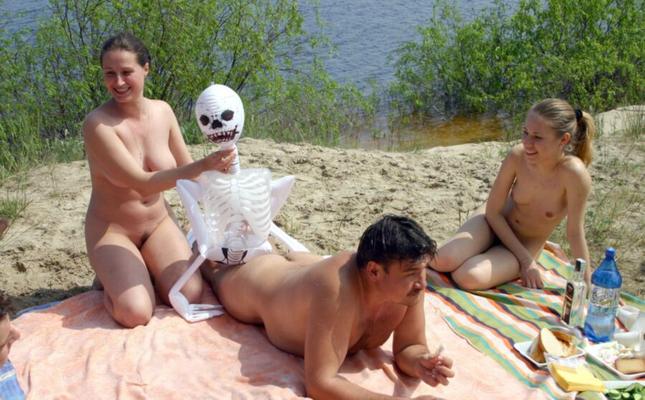 neues vom russischen nudisten camp