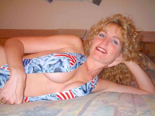 Esposa traviesa, Holly