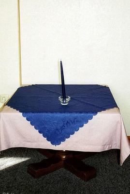 赤い服の女性 ！！！