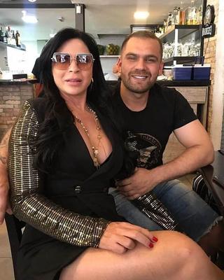 biscates cara de puta que faz anal