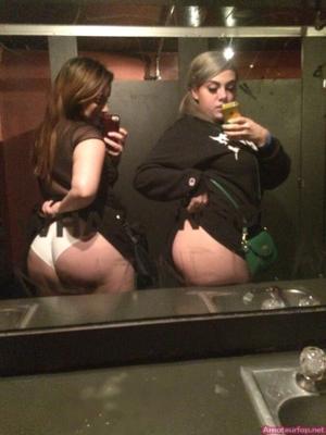 Dulce adolescente con tope de burbuja regordete