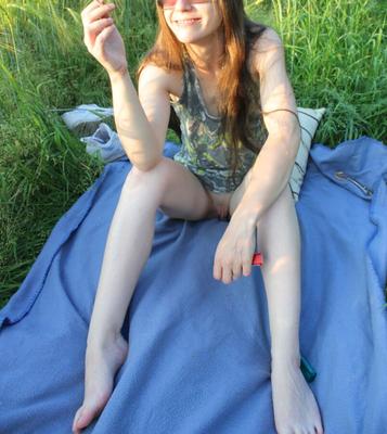 Naughty girl! Comment for more!!