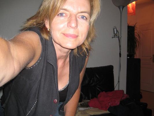 Gilf francesa disfruta de una buena cogida