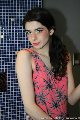 素敵ないたずらな女性 Camille_NL_Set_02