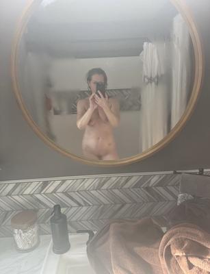Married 40s MILF having fun