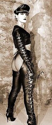 Domina
