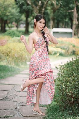 ...........,,, SÜßES ASIATISCHES JUGENDLICHES...........KATY