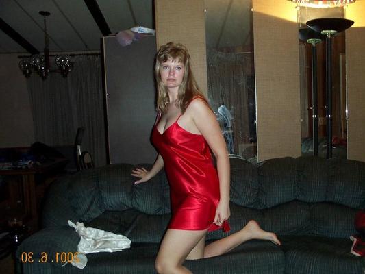 esposa en lencería roja
