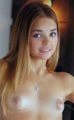 Visages et seins