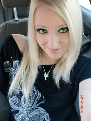 Amanda M jugendliche Blondine