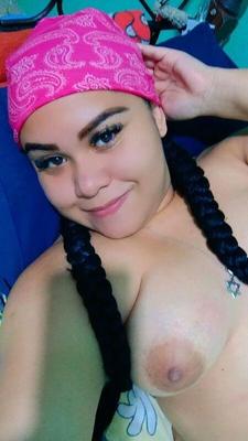 Gordita Masturbandose Hasta Sacar Leche