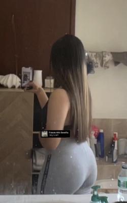 Bunda Adolescente Australiana