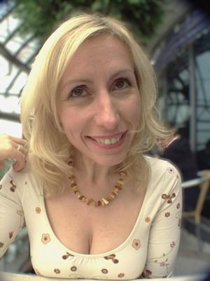 Female_faces_105