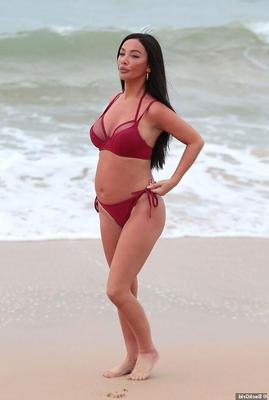 Chelsee Healey, prostituta grávida de biquíni.