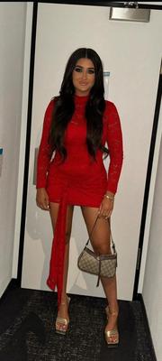 Meninas de vermelho