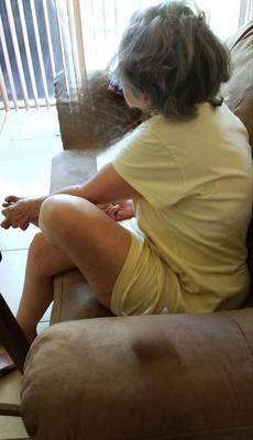 Candid Mature Sexy Legs