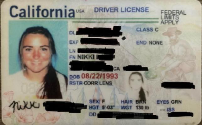 Nikki exposta