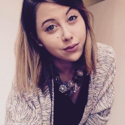 Justine en une sacrée tete de salope