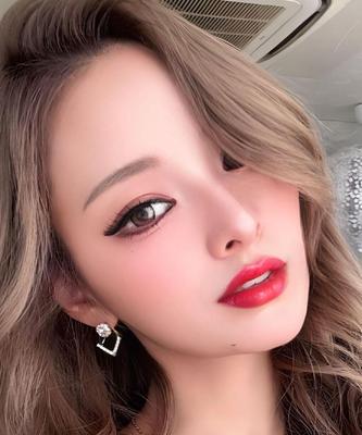 AI 3D kissing mouth 24.11.5